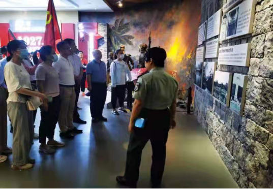 海南省勘察設(shè)計(jì)協(xié)會(huì)黨支部赴定安母瑞山革命根據(jù)地開(kāi)展主題黨日活動(dòng)949
